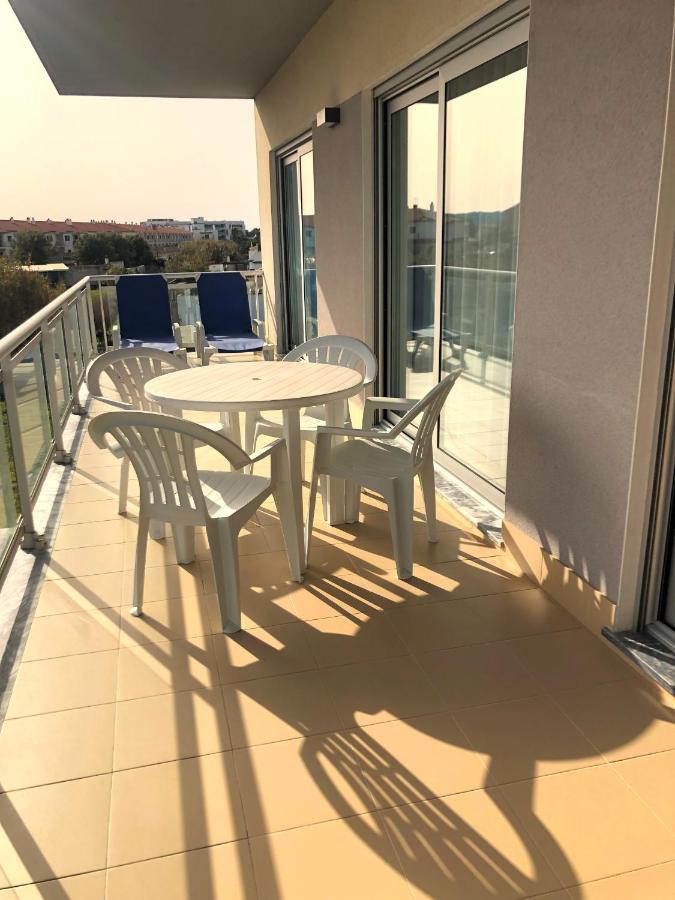 Alojamentos Campo & Mar-T2 Com Piscina Sao Martinho do Porto Εξωτερικό φωτογραφία