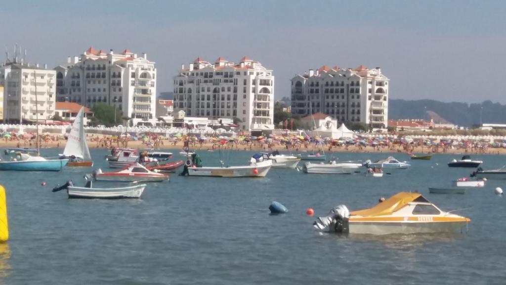 Alojamentos Campo & Mar-T2 Com Piscina Sao Martinho do Porto Εξωτερικό φωτογραφία